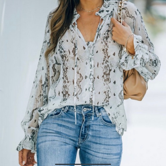 Snake print button down blouse - Picture 1 of 6